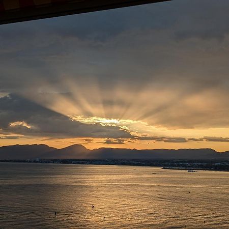Bahia Apartamento Sobre El Mar Салоу Екстериор снимка